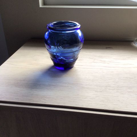 Flott glassvase i perfekt stand