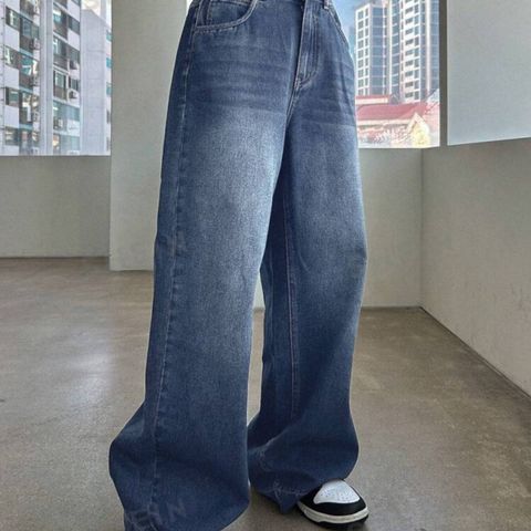 Baggy jeans