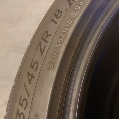 235/45-18 Michelin Pilot Sport 4