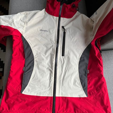 Bergans skalljakke XL