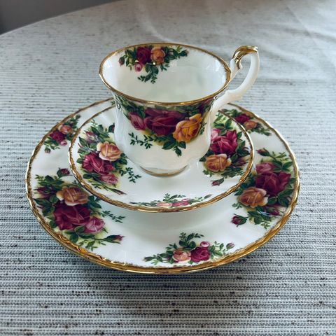 Servise Old Country Roses Royal Albert