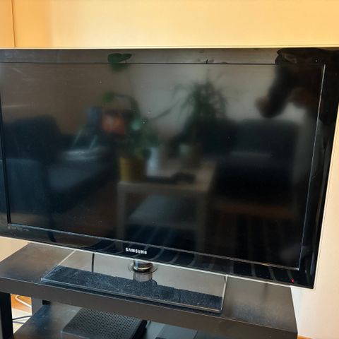 (Reservert) Samsung TV 40’’