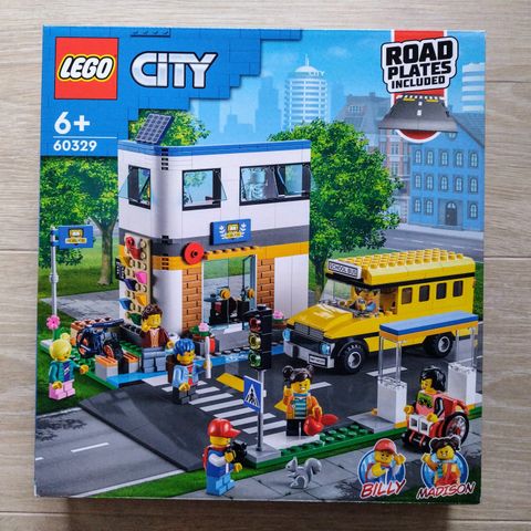 LEGO City 60329 Skoledag. Ny uåpnet/utgått sett.