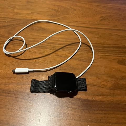 Apple watch SE 44MM GPS