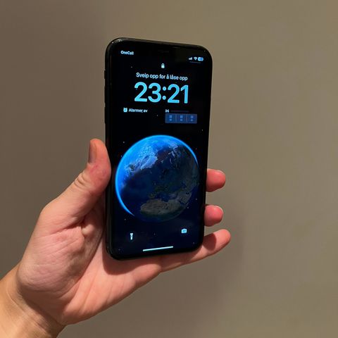 iPhone 11 (128GB)