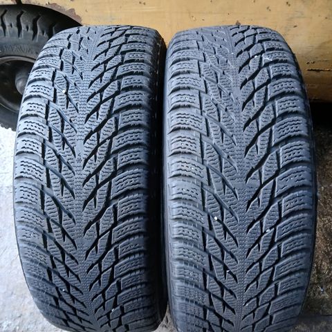 Nokian vinterdekk 215/55R17