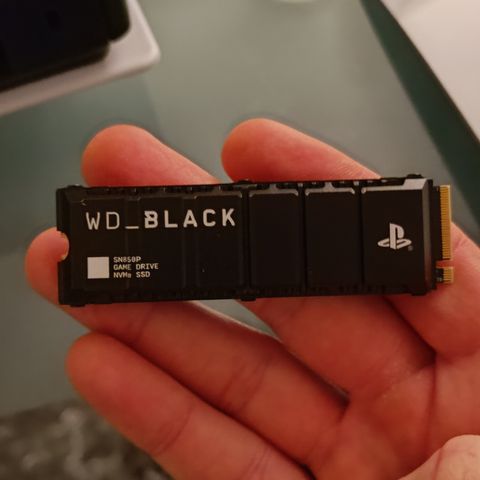 WD Black  1 TB SSD for PS5