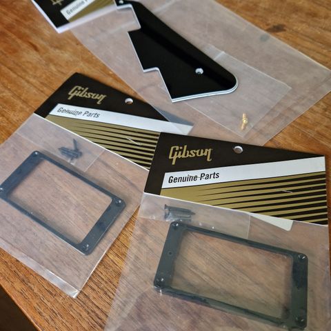 Originalt!! GIBSON Humbucker Frame og Pickguard