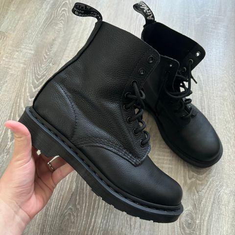 Dr Martens