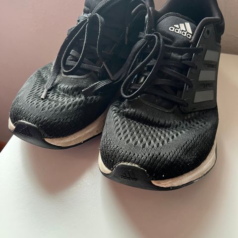 adidas Sport  Løpesko 44str