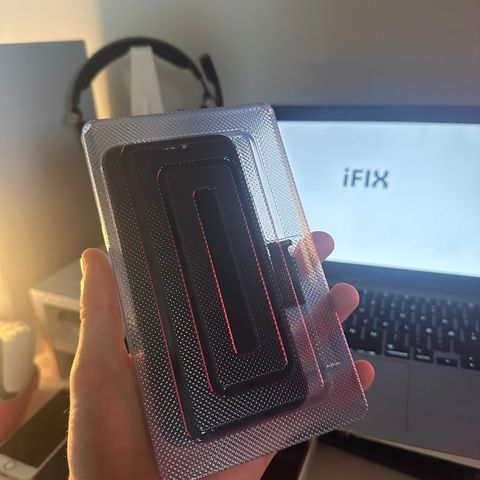 Uåpnet iPhone XR skjerm