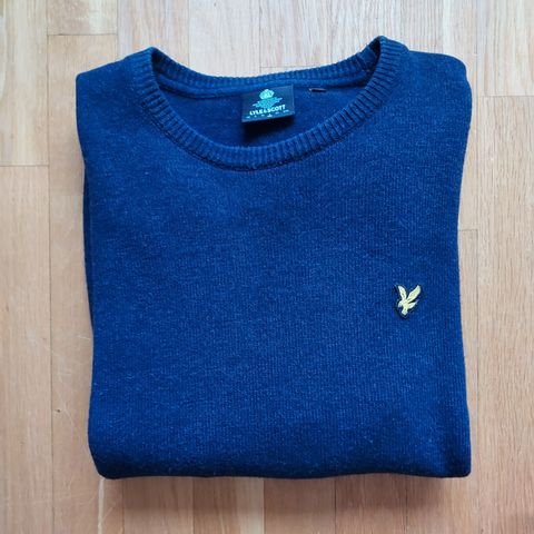 Lyle & Scott ullgenser i blå rund hals