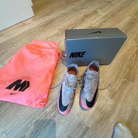 Nike Mercurial Vapor 15