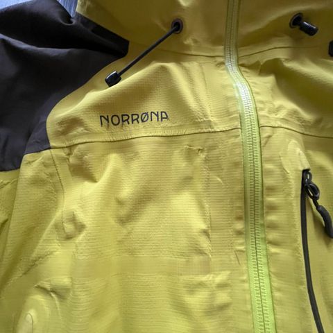 Norrøna Trollveggen Dri3 Dame size M Skalljakke