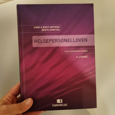 Helsepersonelloven (Innbundet)
Med kommentarer.