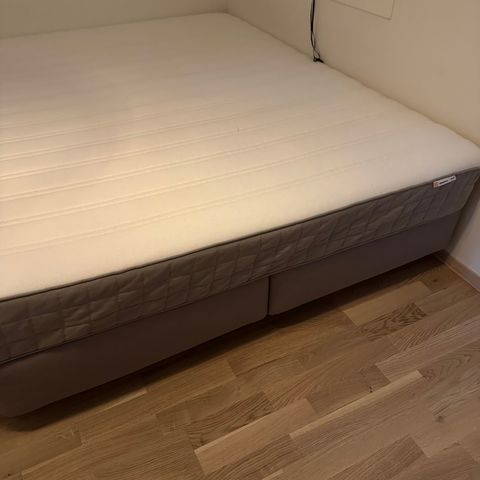 160 seng Hammarvik fra Ikea