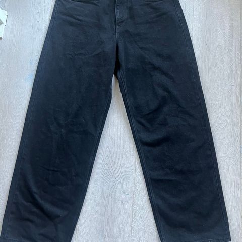 Volcom Billow Jeans - brukt 1 gang.