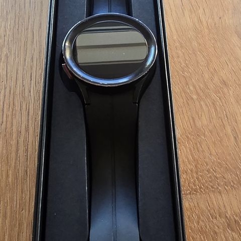 Samsung Galaxy Watch5 Pro LTE (45mm) black-titanium