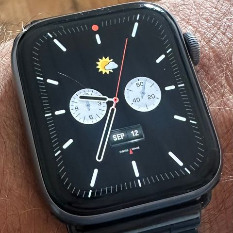 Apple Watch Series 4 GPS 44mm – med sjel og karakter!