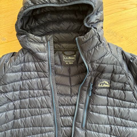 LL Bean dunjakke for herre i XL (Ultralight 850 Down Sweater Hooded Jacket)