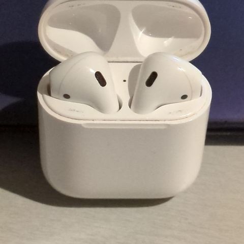 AirPods 1.gen pent brukt