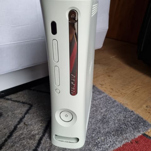 Xbox 360 med to kontroll