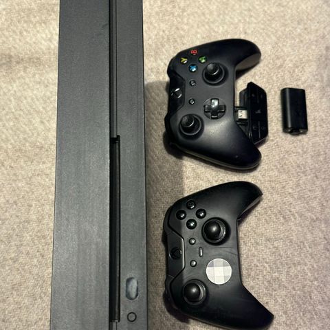 Xbox One X selges