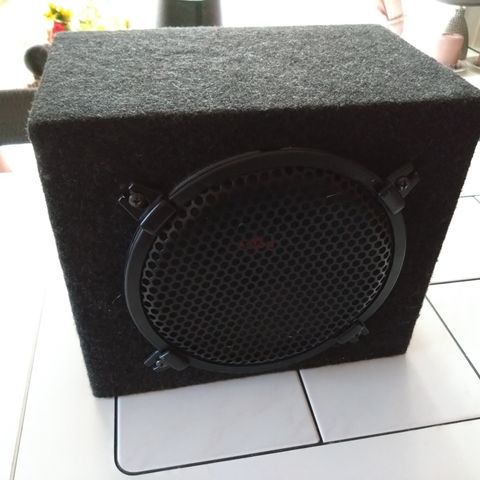 Axton CAB250 basskasse/subwoofer