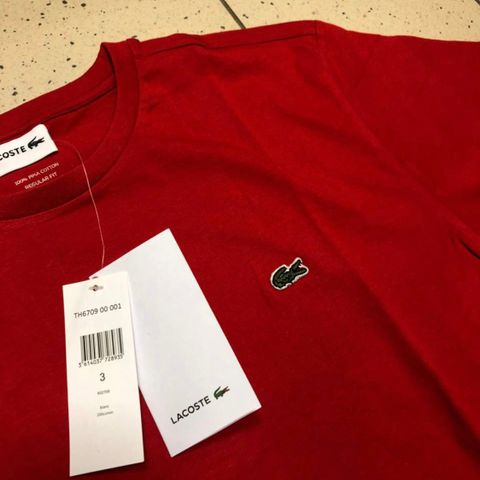 Lacoste  t-skjorte  / NY