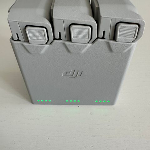 DJI mini 3 pro/ mini 4 batterier og ladehub