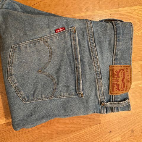 Levis bukse 720