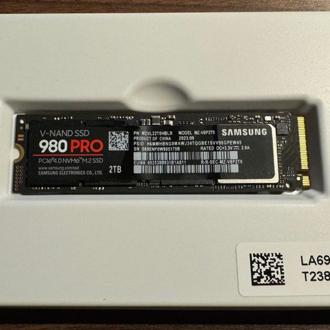 Samsung 980 PRO NVMe M.2 SSD 2TB