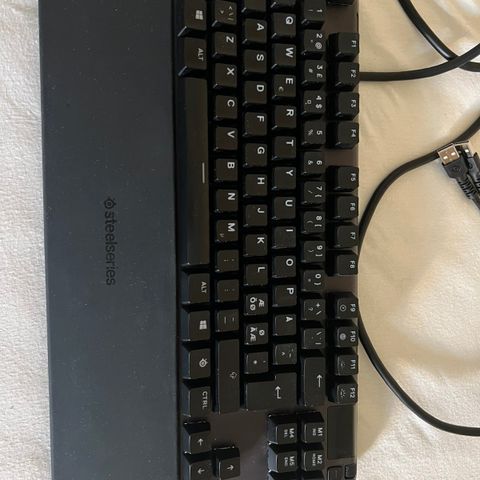 SteelSeries Apex Pro TKL tenkeyless gamingtastatur (Bilder kommer)