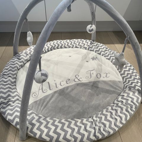 Alice & Fox babygym ny pris 750kr