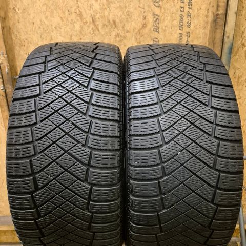 Vinterdekk Pirelli 235/45R18