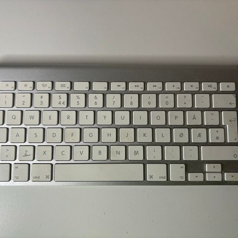 Apple Wireless Keyboard A1314