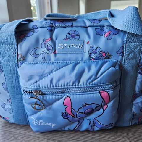 Lett weekendbag Disney Stitch.