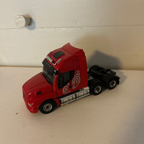 IVECO trekkvogn modeller scala 1:50