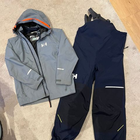 Skall jakke og bukse fra Helly Hansen 128