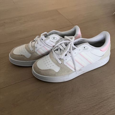 Adidas sko