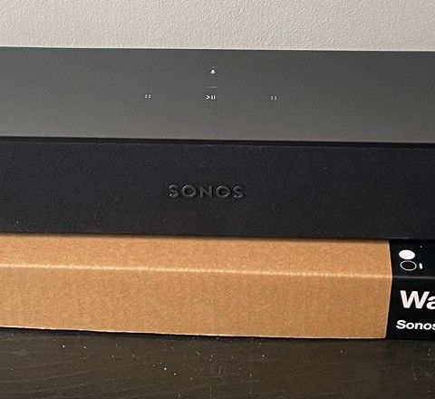 Sonos Beam (1.gen) m/nytt veggfeste