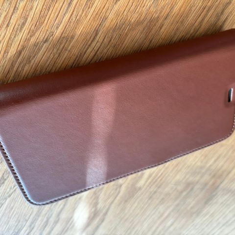 Buffalo iPhone 15 Plus 2-i-1 Leather MagSeries lommebokdeksel