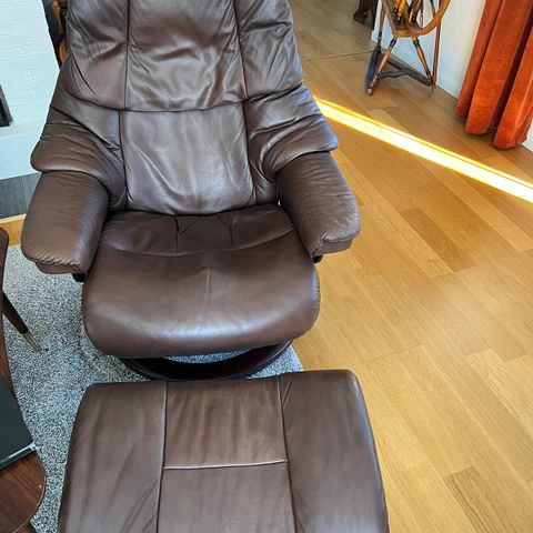 Ekornes Stressless m/fotskammel