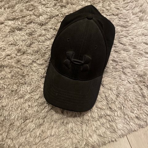 Under armour cap str M/L