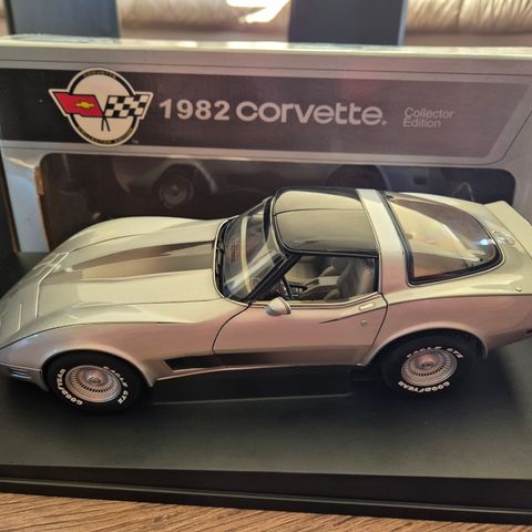 1:18 Corvette C3 Collection Edition 1982