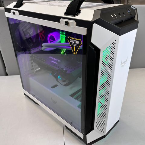 RÅ Gaming PC med i9, RTX 3080 TI og 32GB! Delvis ny!