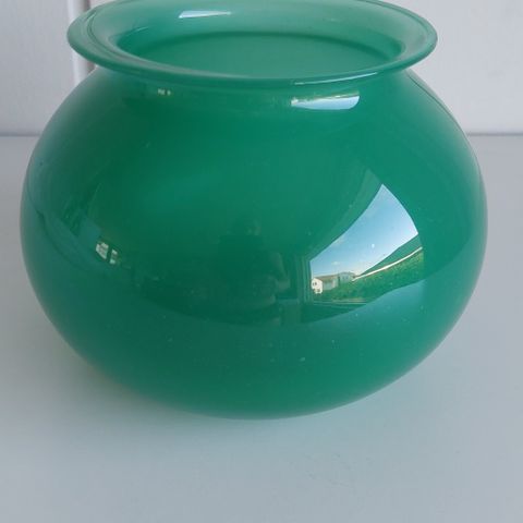 Retrovase 100 kr (11cm i høyden)