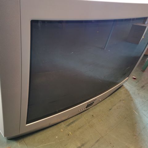 32 tommer crt tv