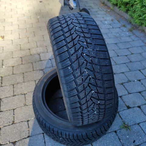 235/45R18 vinterdekk piggfri