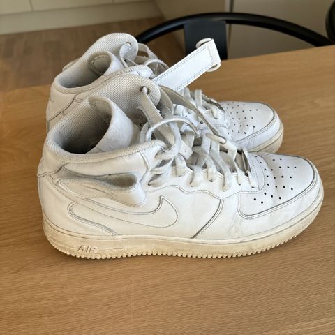 Nike Air Force 1 (str. 42,5)